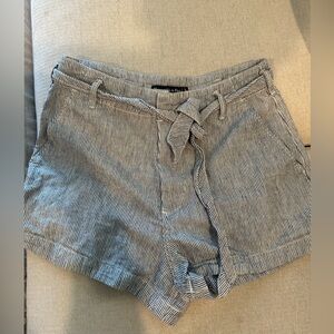 Abercrombie & Fitch High Waist Striped Shorts - Pinstripe (Navy and Cream)